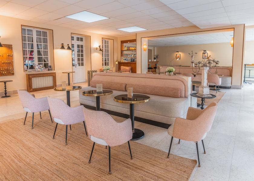 Normandy Lisieux Lobby