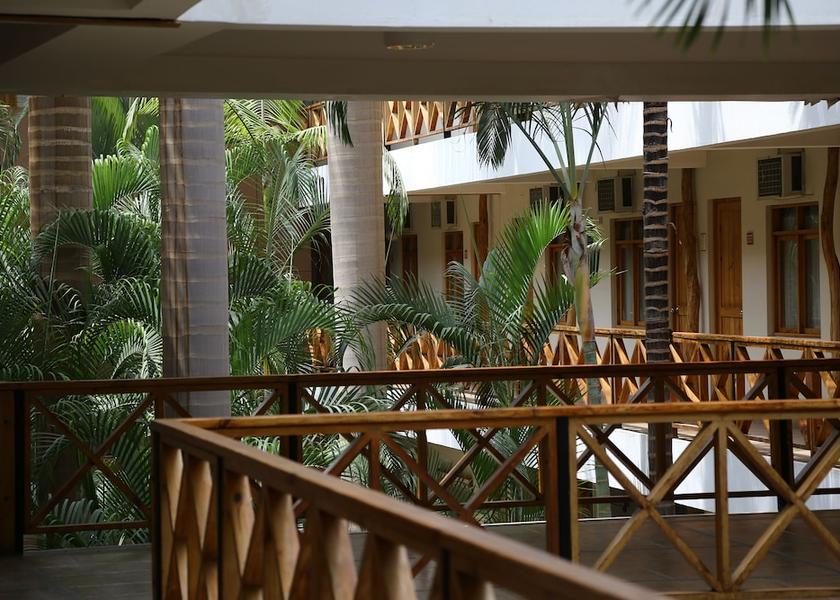 Ica (region) Nazca Exterior Detail