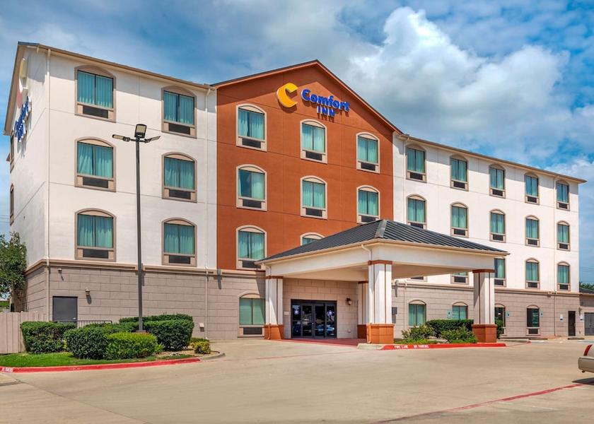 Texas Denton Exterior Detail