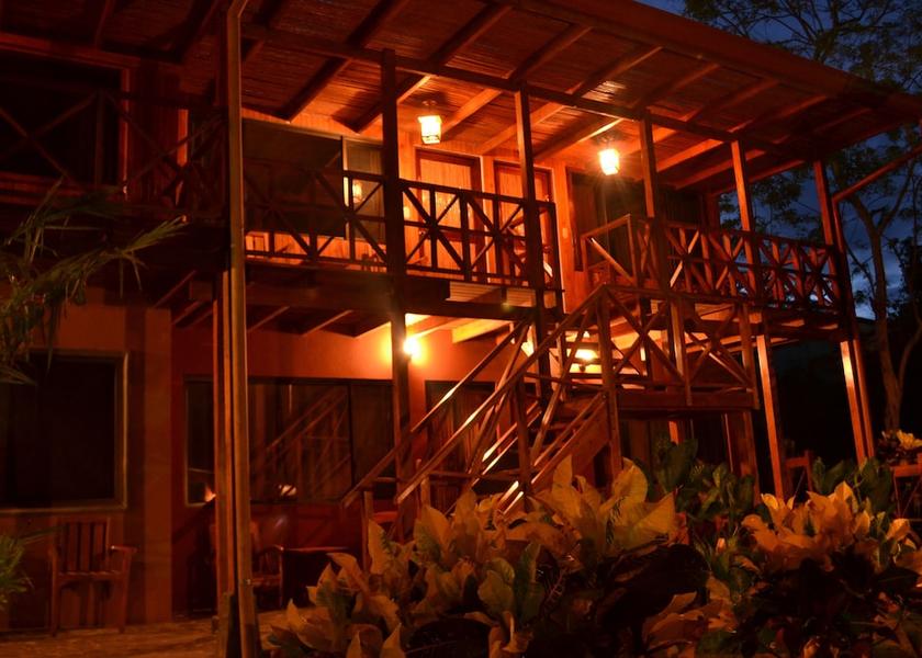 Guanacaste Tamarindo Facade