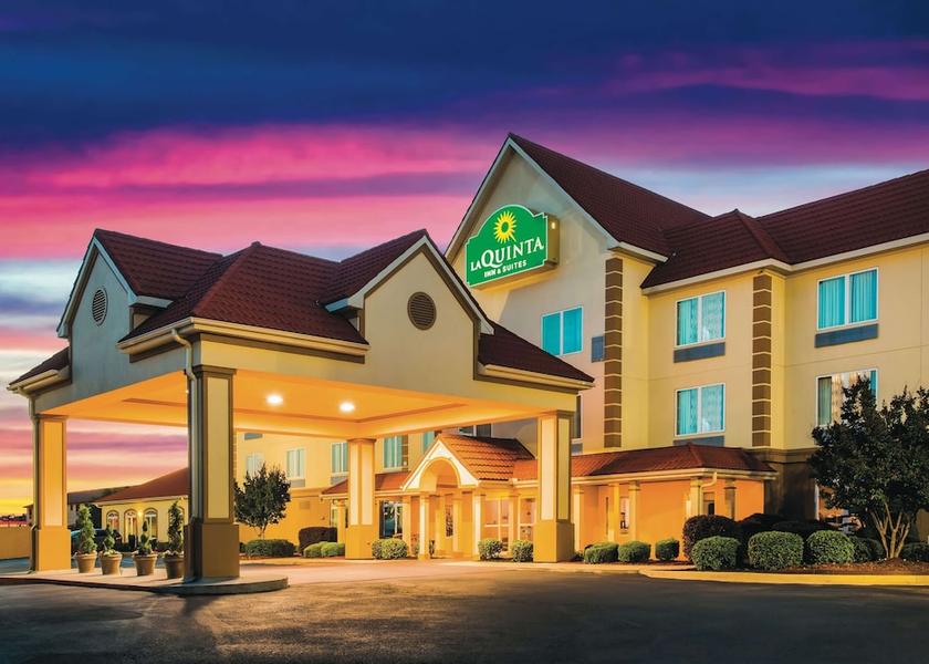 Arkansas Russellville Exterior Detail