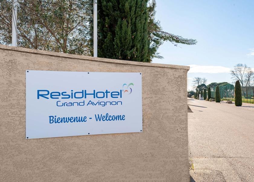 Provence - Alpes - Cote d'Azur Vedene Exterior Detail