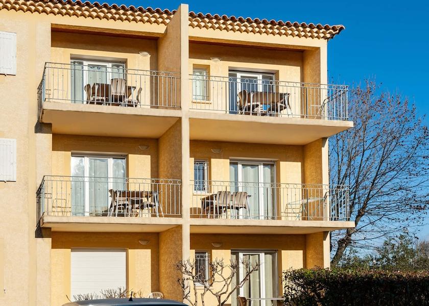 Provence - Alpes - Cote d'Azur Vedene Facade