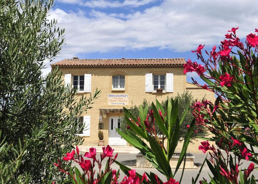 Provence - Alpes - Cote d'Azur Vedene Exterior Detail