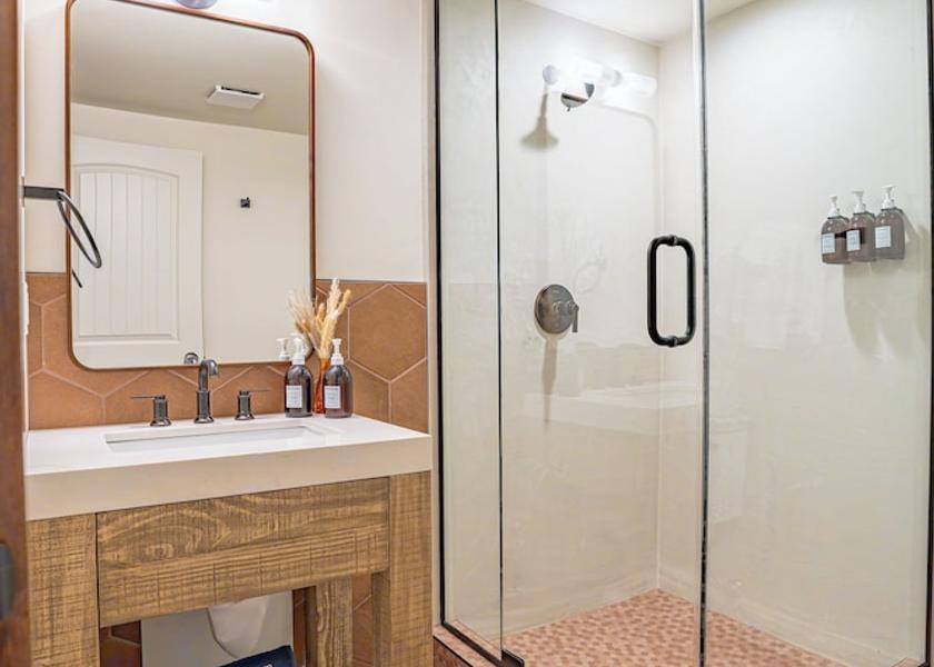 Utah Springdale Bathroom