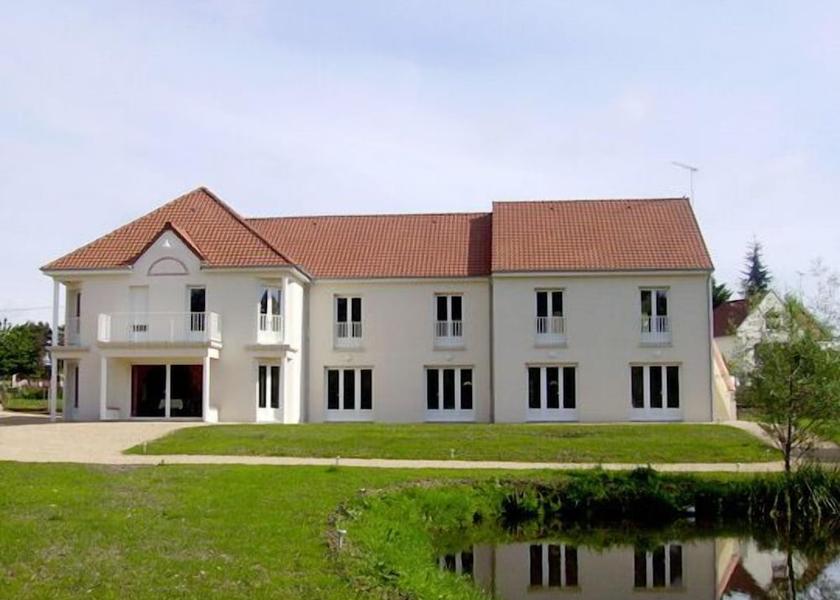 Centre-Loire Valley Bracieux Primary image