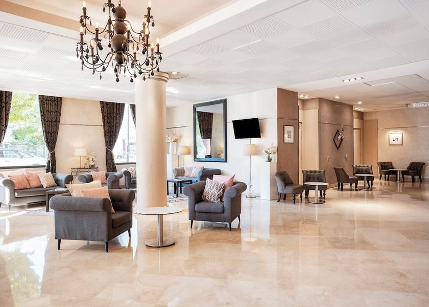 Ile-de-France Evry Lobby