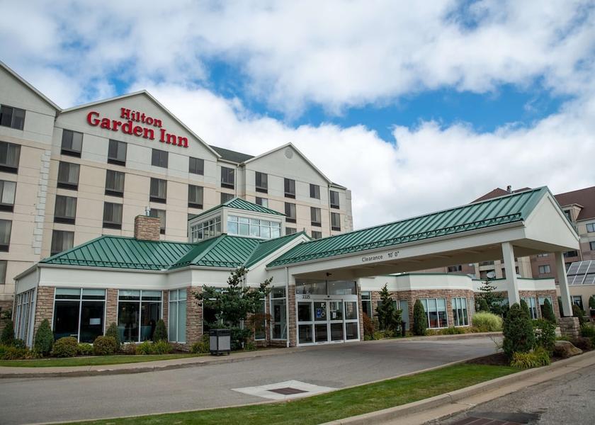 Pennsylvania Erie Exterior Detail