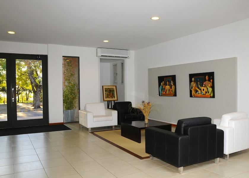 Rio Negro Fray Bentos Interior Entrance