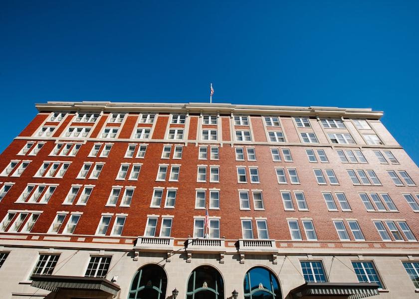 Iowa Dubuque Front of property