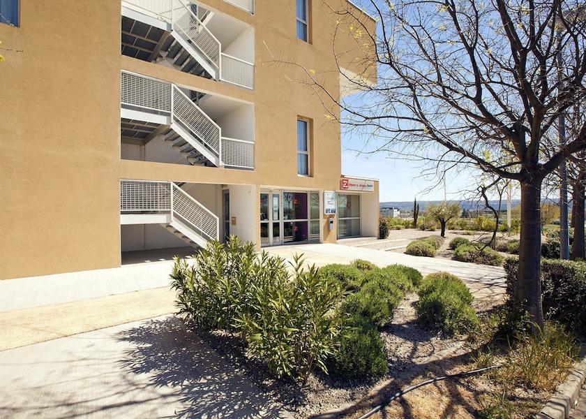 Provence-Alpes-Côte d'Azur Manosque Front of property