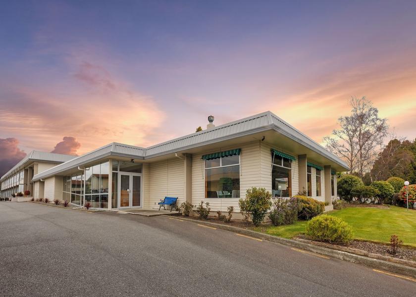 Southland Te Anau Exterior
