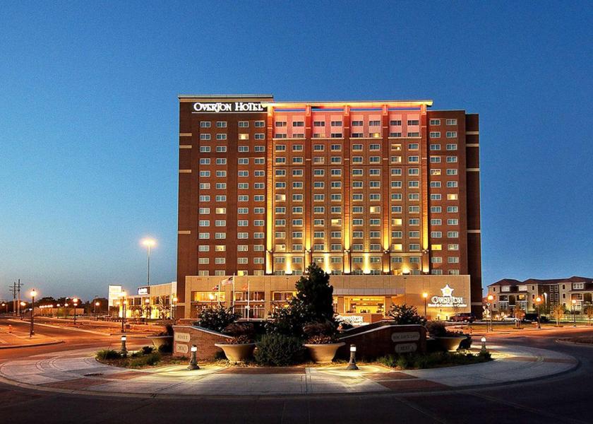 Texas Lubbock Hotel Exterior