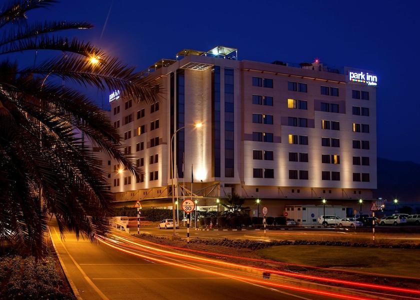  Muscat Exterior Detail