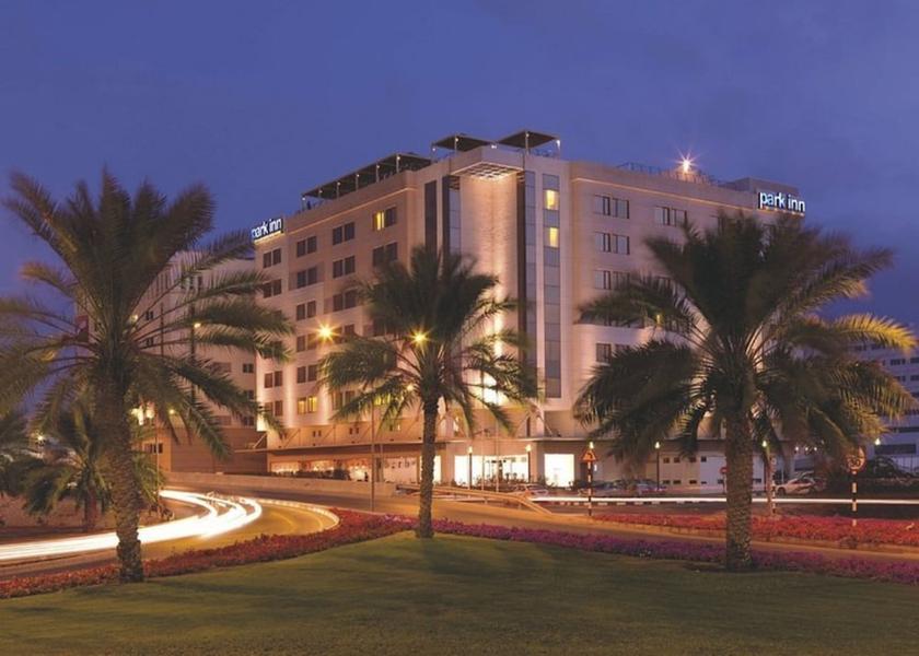  Muscat Exterior Detail