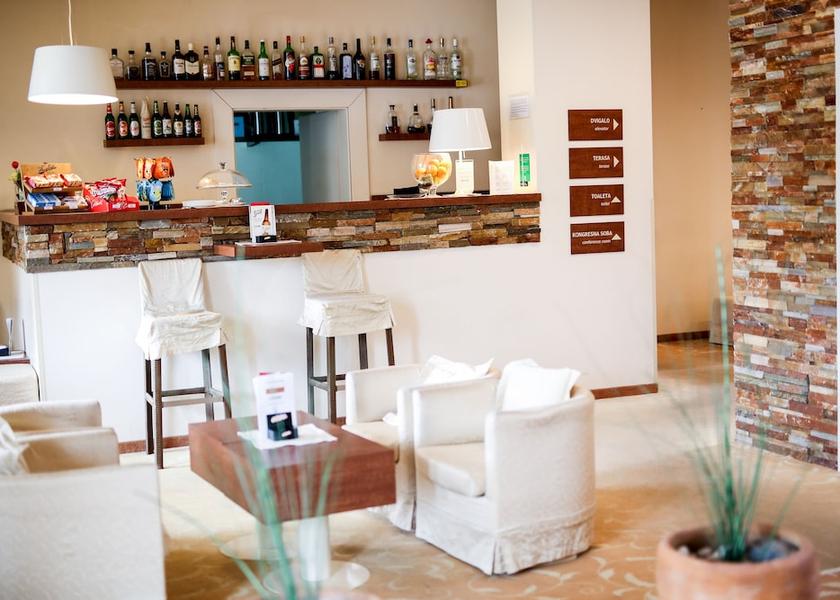  Domzale Lobby