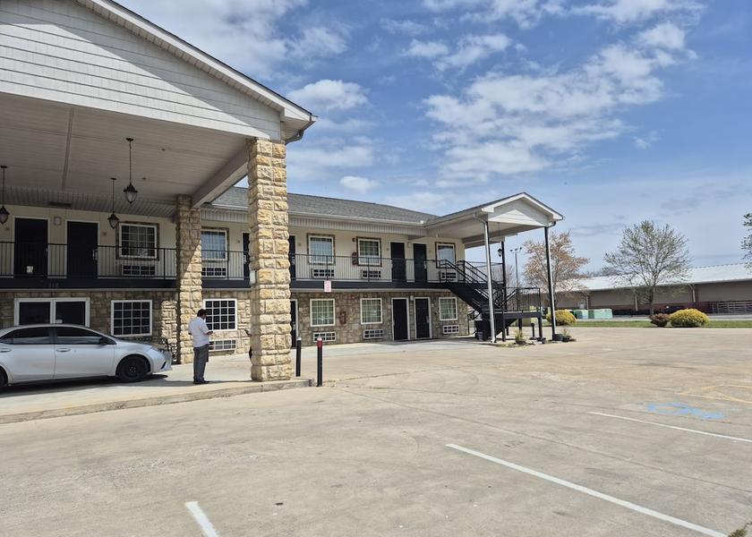 Georgia Chickamauga Exterior Detail