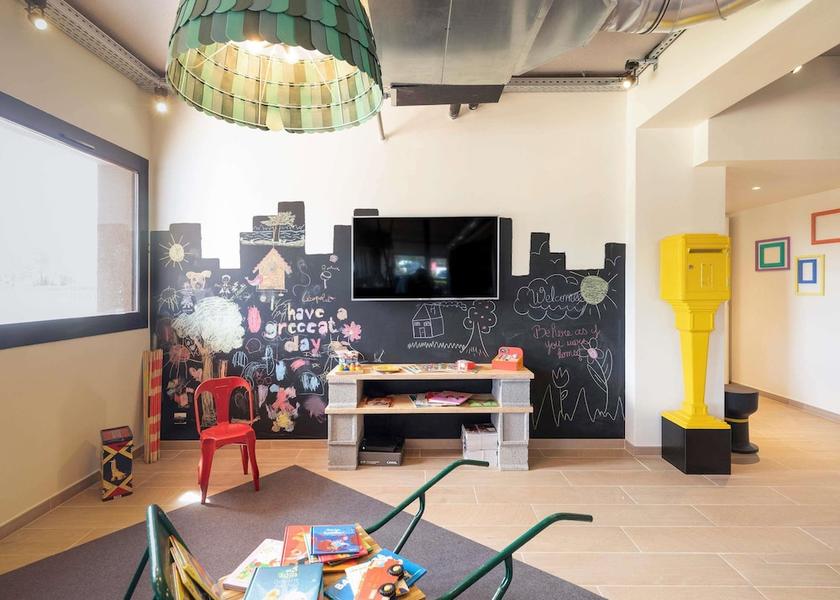 Bourgogne-Franche-Comte Beaune Sports Bar