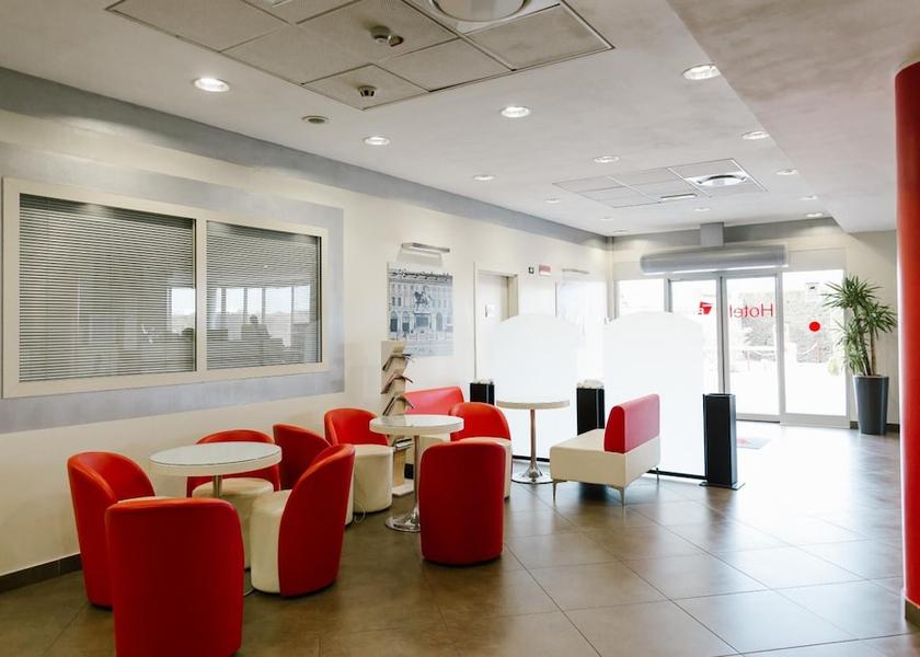 Piedmont Grugliasco Lobby