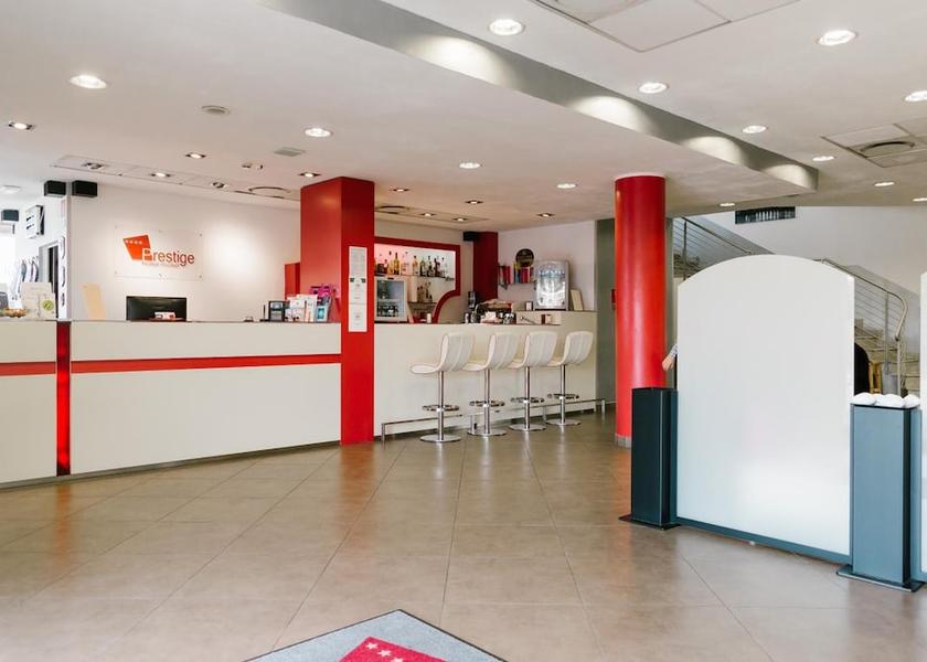 Piedmont Grugliasco Lobby