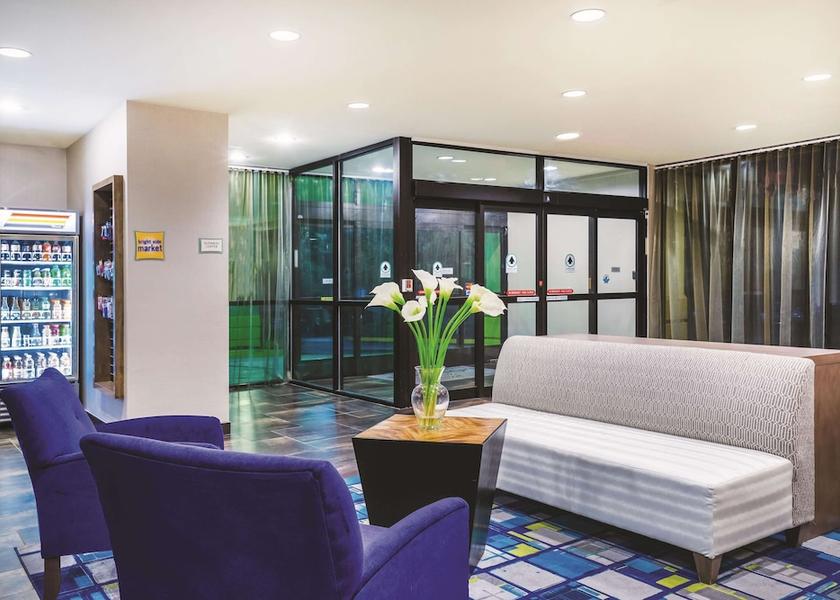 Maryland Glen Burnie Lobby