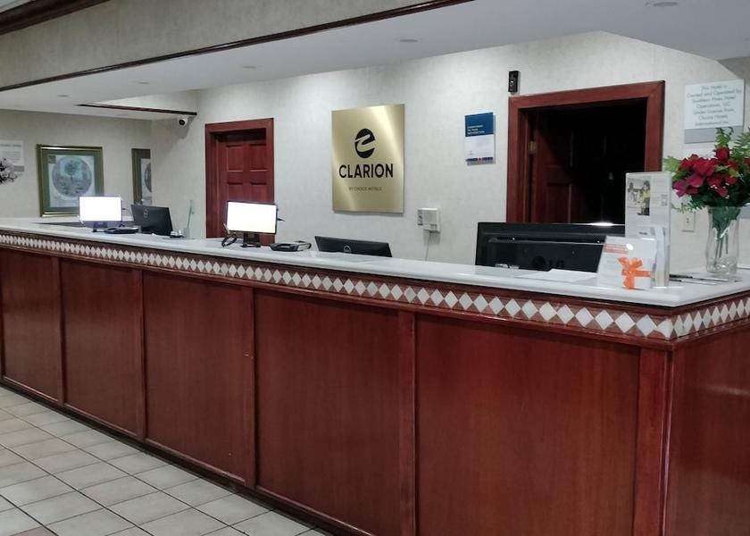 North Carolina Southern Pines Lobby
