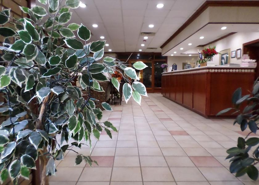 North Carolina Southern Pines Interior Entrance