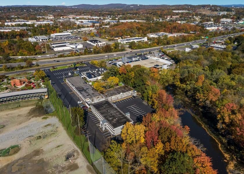 New Jersey Wayne Exterior Detail