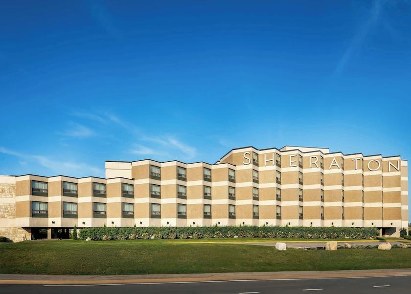 Quebec Dorval Exterior