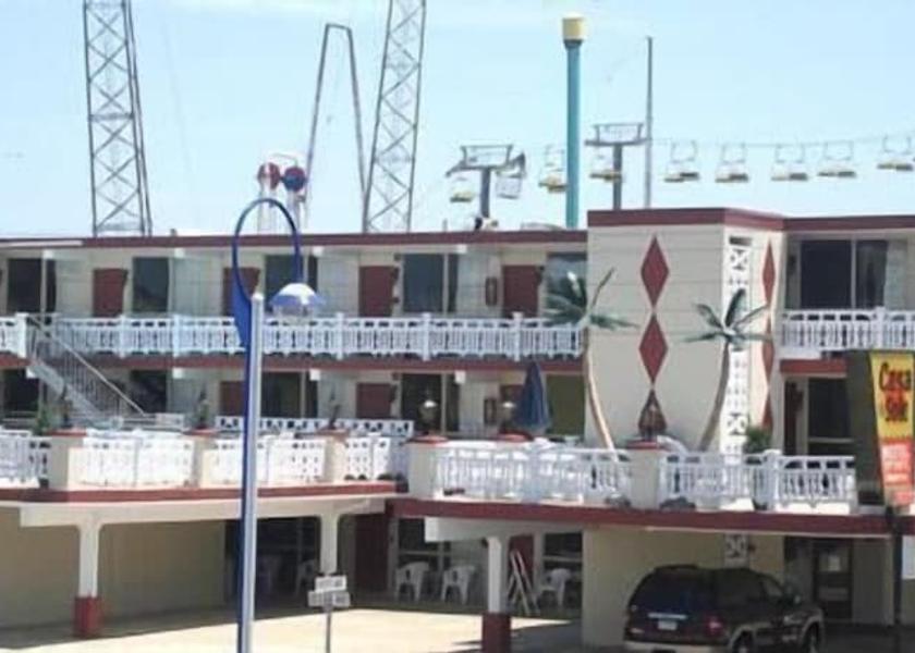 Florida Wildwood Facade