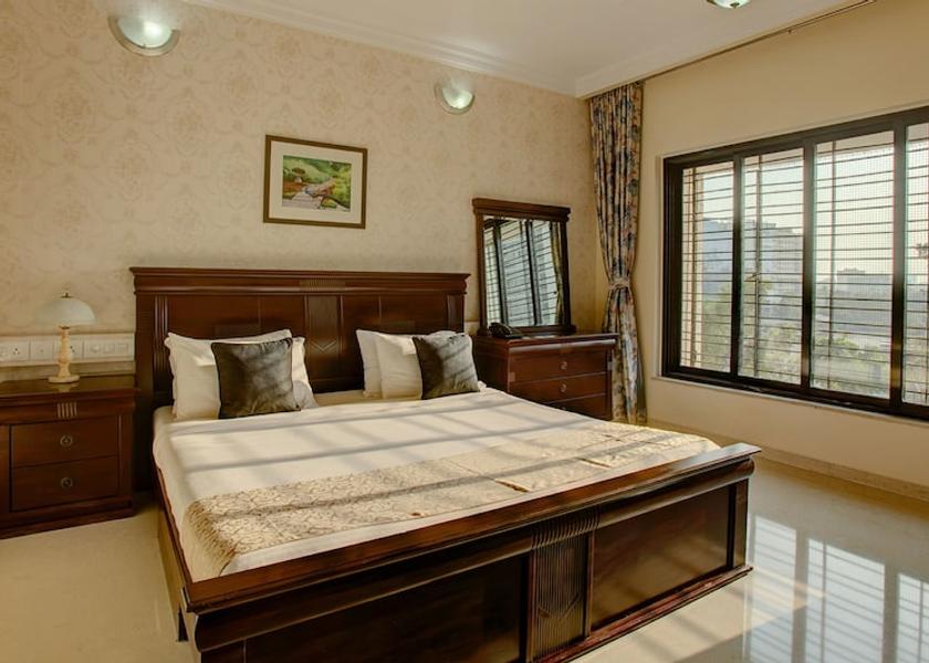 Maharashtra Mumbai Four-Bedroom Apartment
