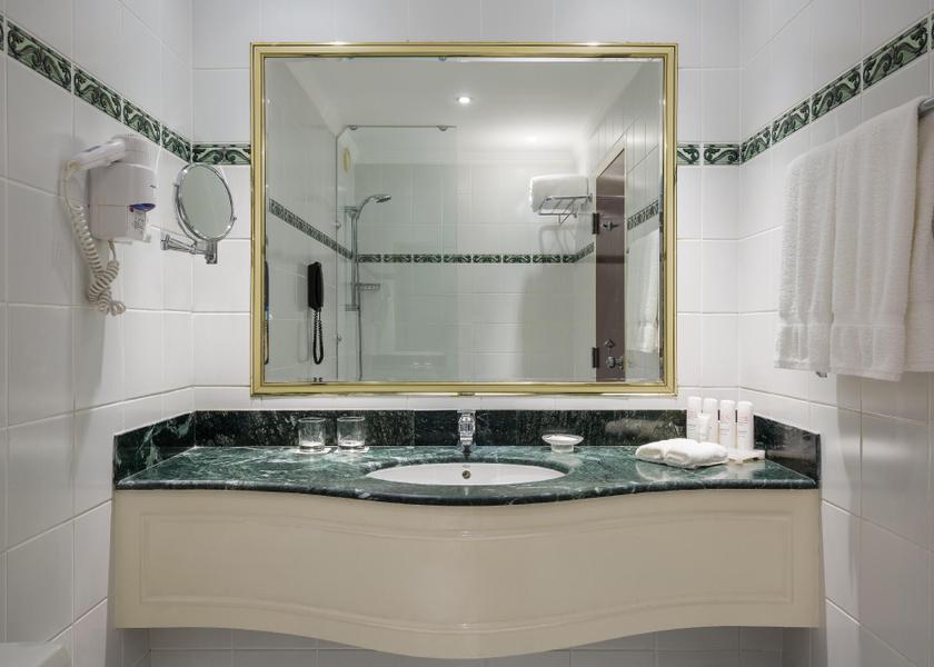 Al Madinah Province Yanbu Suite - One Bedroom - Lounge Access
