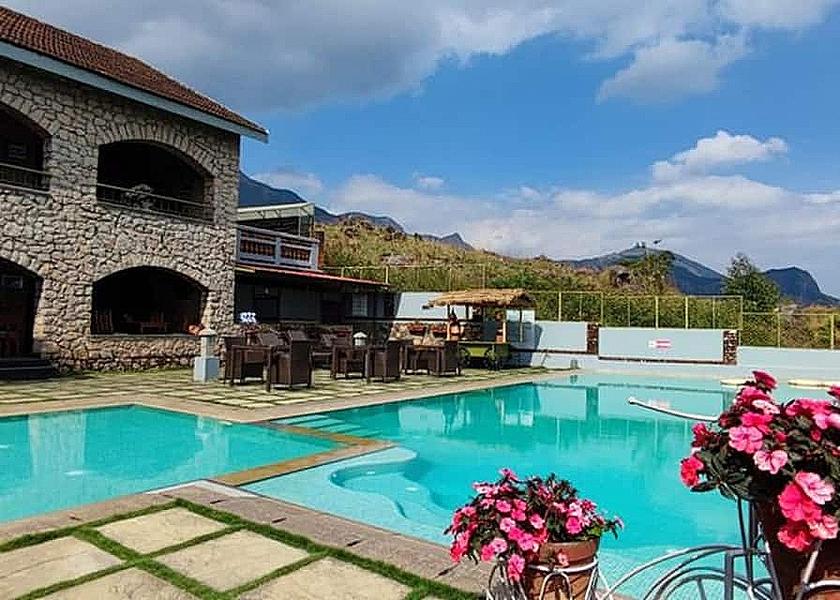 Kerala Munnar Pool