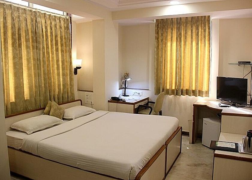 Jharkhand Ranchi Executive Room with Work Desk
