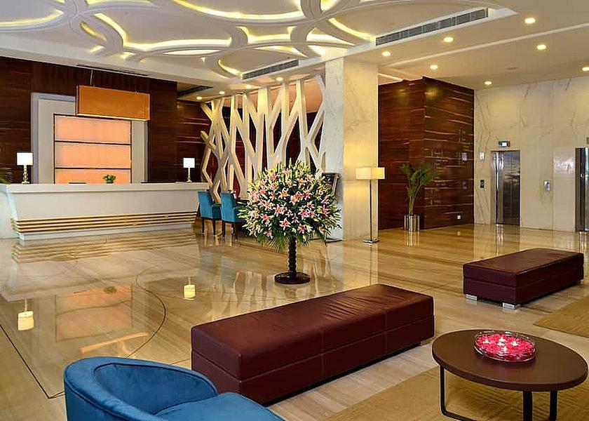 Uttar Pradesh Lucknow Public Areas