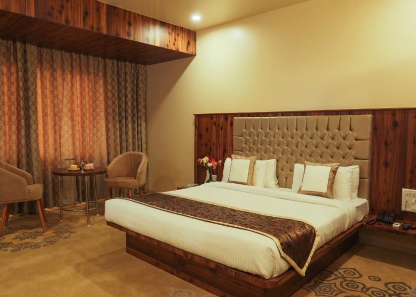Maharashtra Shirdi Executive Room