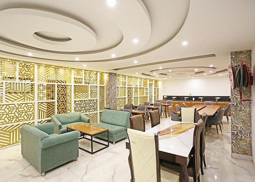 Delhi Delhi Food & Dining