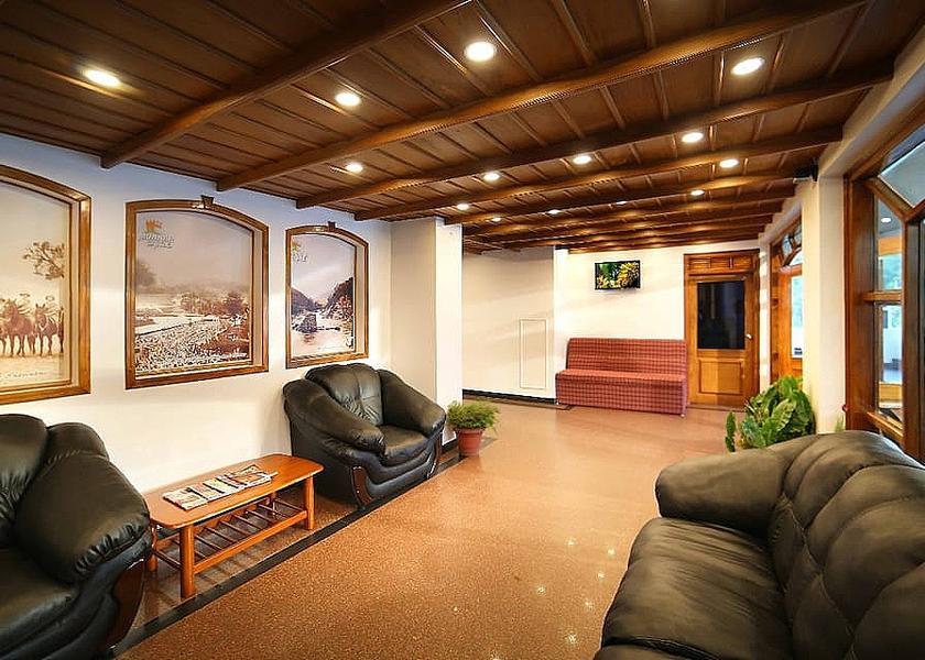 Kerala Munnar lobby