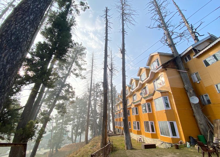 Jammu and Kashmir Srinagar Hotel Exterior