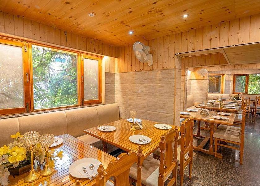 Jammu and Kashmir Srinagar Food & Dining