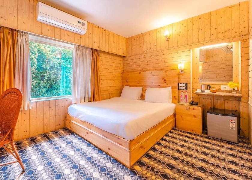 Jammu and Kashmir Srinagar Deluxe Suite, 2 Bedrooms, Garden View