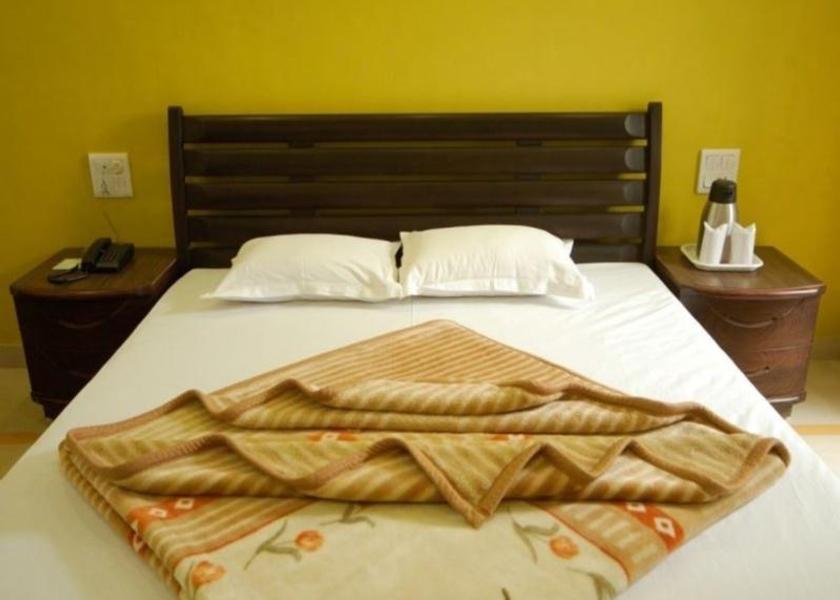 Rajasthan Mount Abu Semi- Deluxe Room