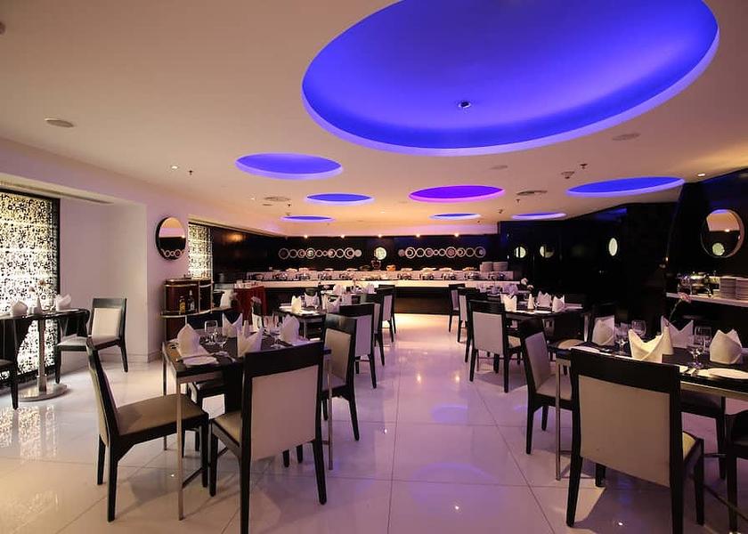 Maharashtra Mumbai Food & Dining