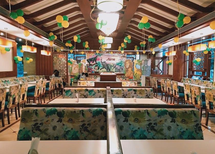 Maharashtra Pune Food & Dining