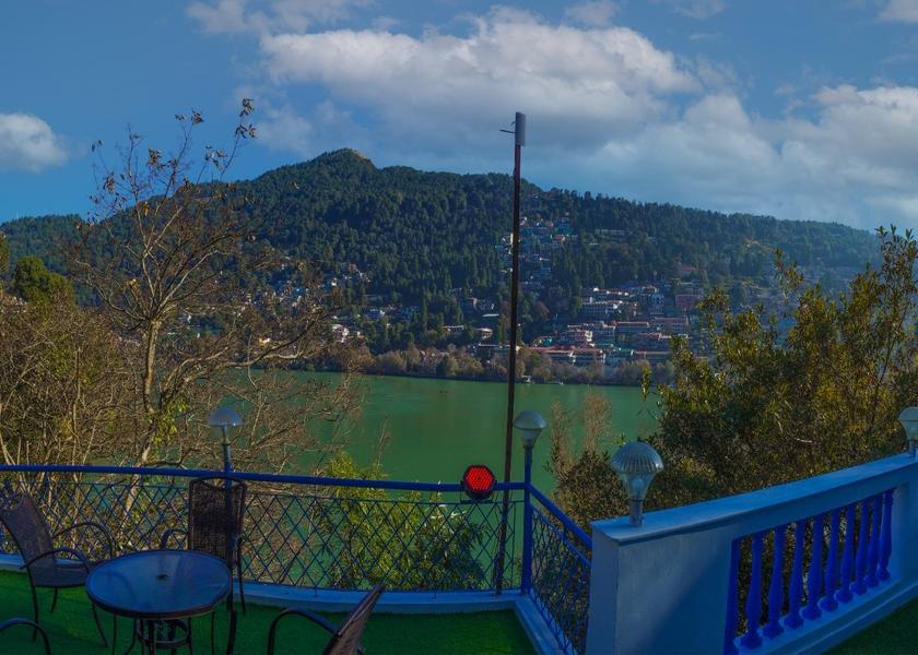 Uttarakhand Nainital Hotel View
