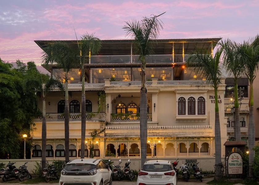 Rajasthan Udaipur Hotel Exterior