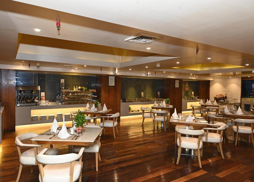 Gujarat Gandhinagar Food & Dining