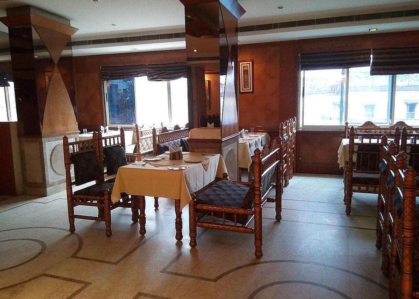 Uttar Pradesh Varanasi Food & Dining