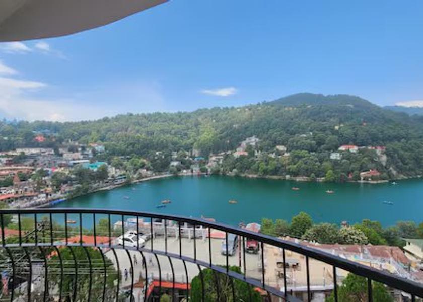 Uttarakhand Nainital Hotel View