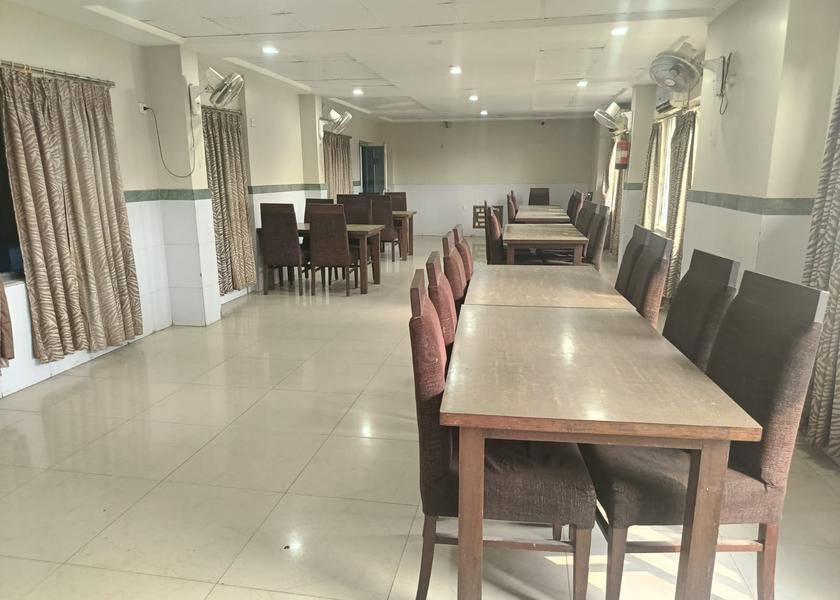 West Bengal Tarapith Food & Dining